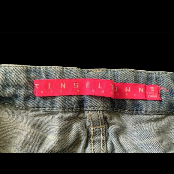 Tinseltown women's size 9 jean shorts - Picture 3 of 3